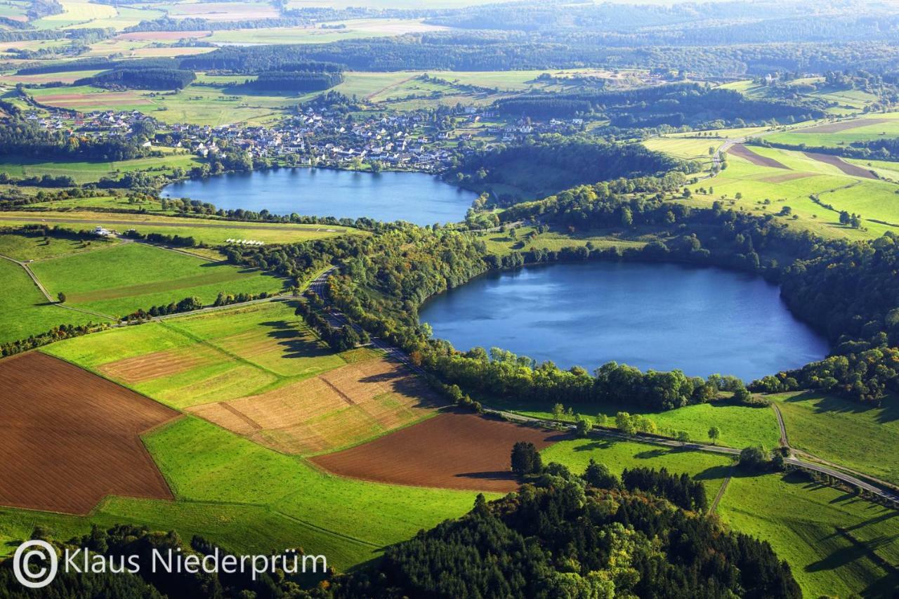 Ferienwohnung Welcome Mit Seeblick ชาลเคินเมียเฮิน ภายนอก รูปภาพ