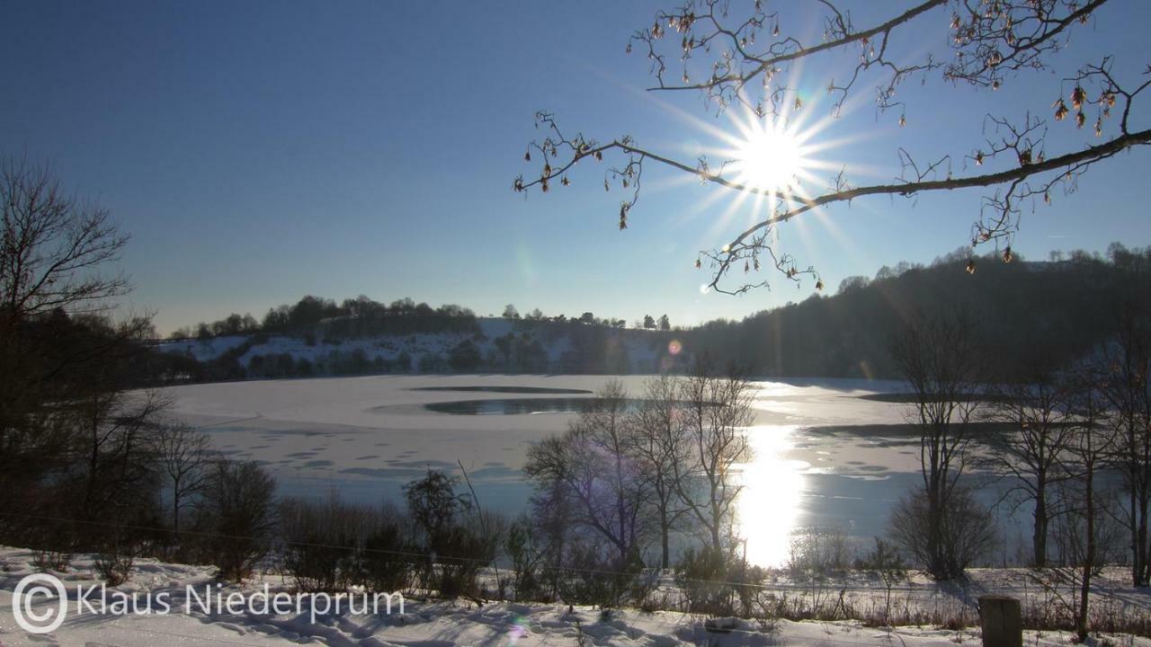 Ferienwohnung Welcome Mit Seeblick ชาลเคินเมียเฮิน ภายนอก รูปภาพ